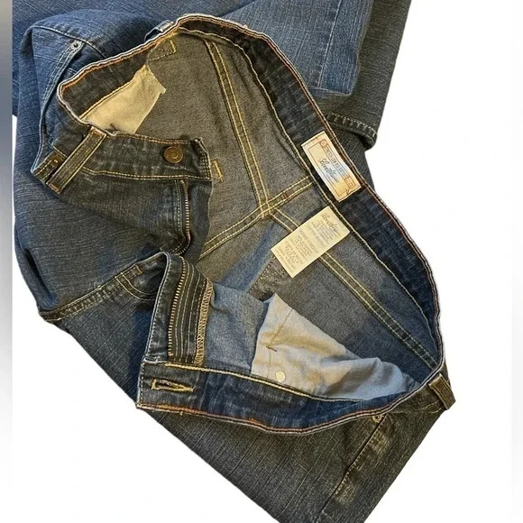 Levi’s Signature Low Rise Stretch Bootcut - Picture 8 of 10